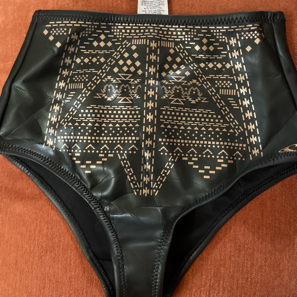 O’Neil bathing suit bottoms Size small